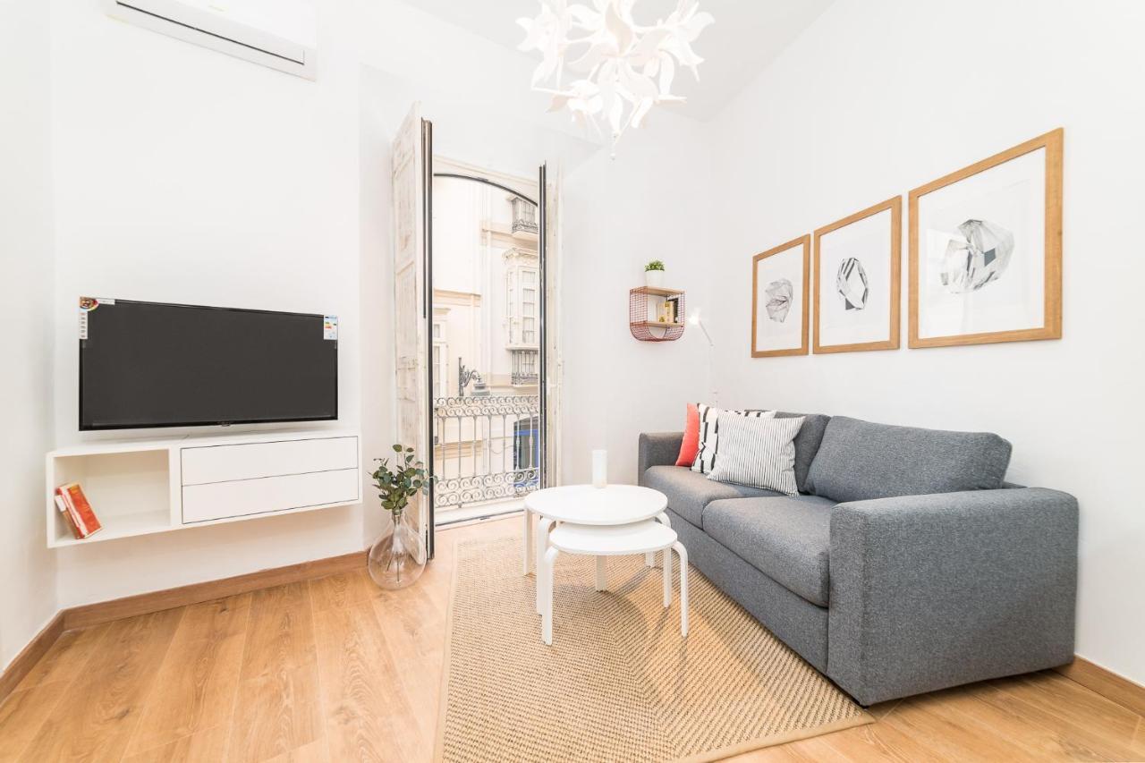 Suite Homes Uncibay Square Малага Екстер'єр фото